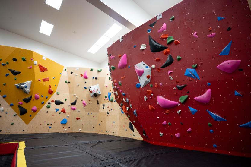 bouldering zone