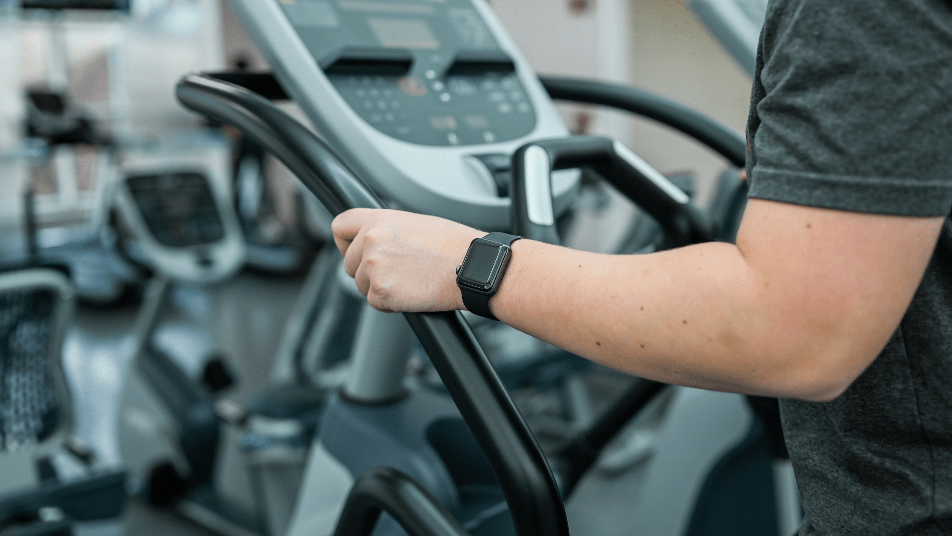 Woman's arm using elipticol 